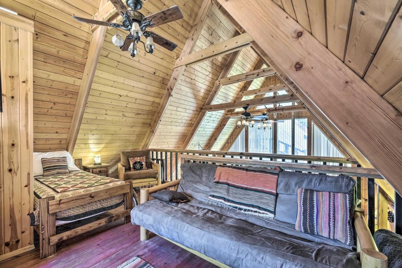 Ski-Inandski-Out Red River Cabin With Mtn Views! Exterior photo