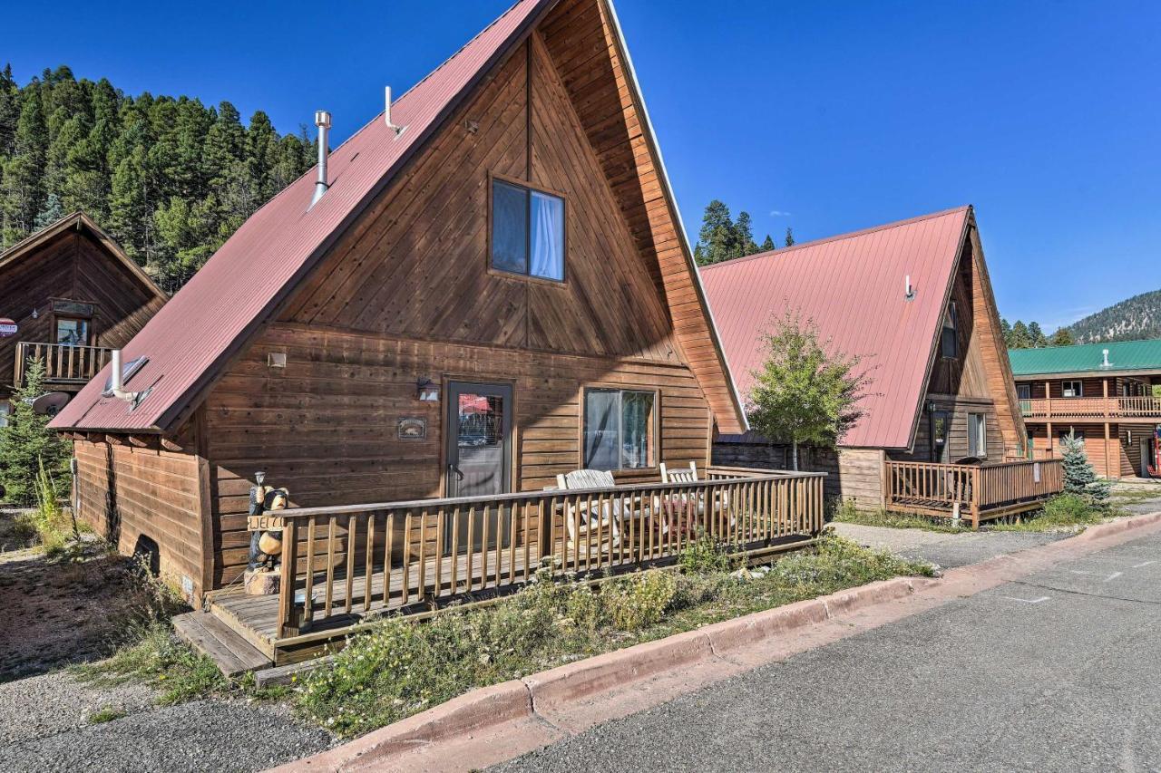 Ski-Inandski-Out Red River Cabin With Mtn Views! Exterior photo